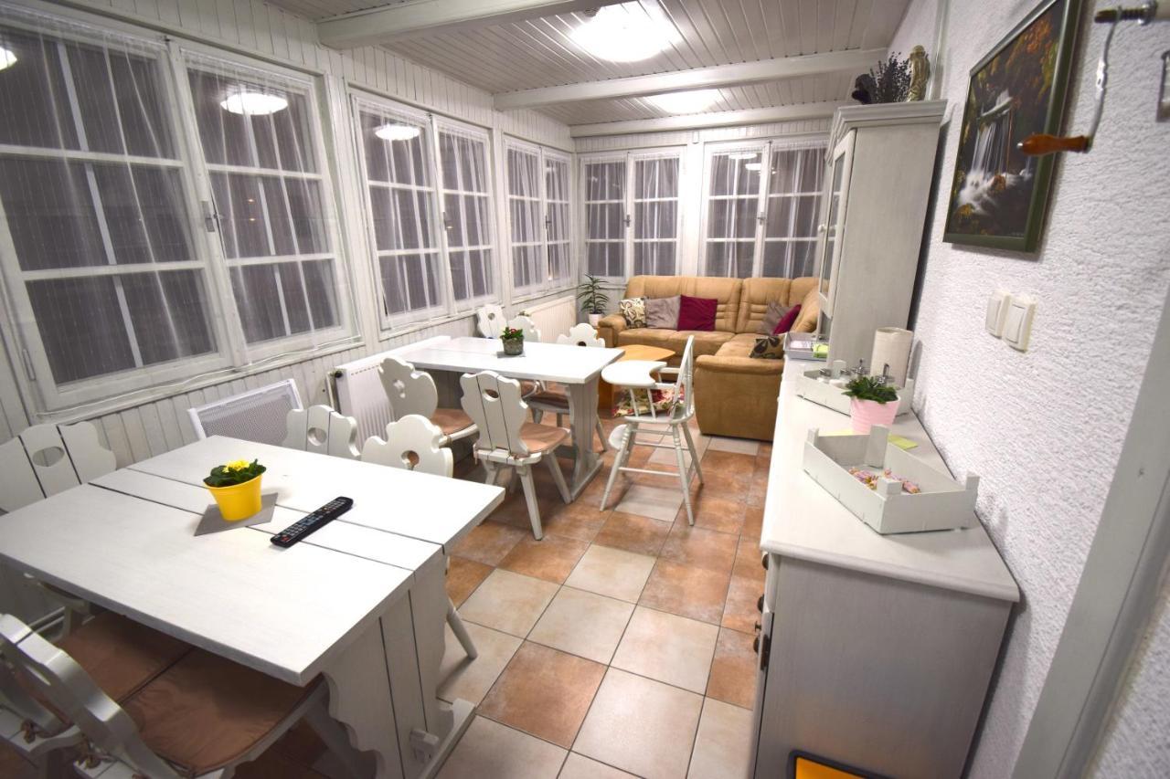 Pension St. Moritz Železná Ruda Esterno foto